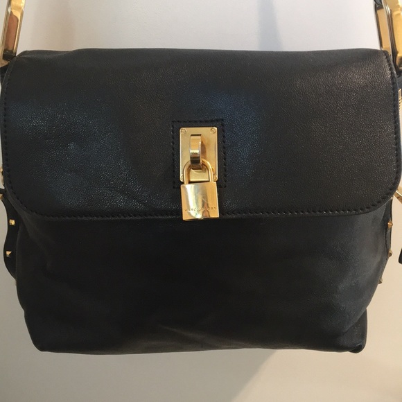 Marc Jacobs Handbags - Marc Jacobs black crossbody bag